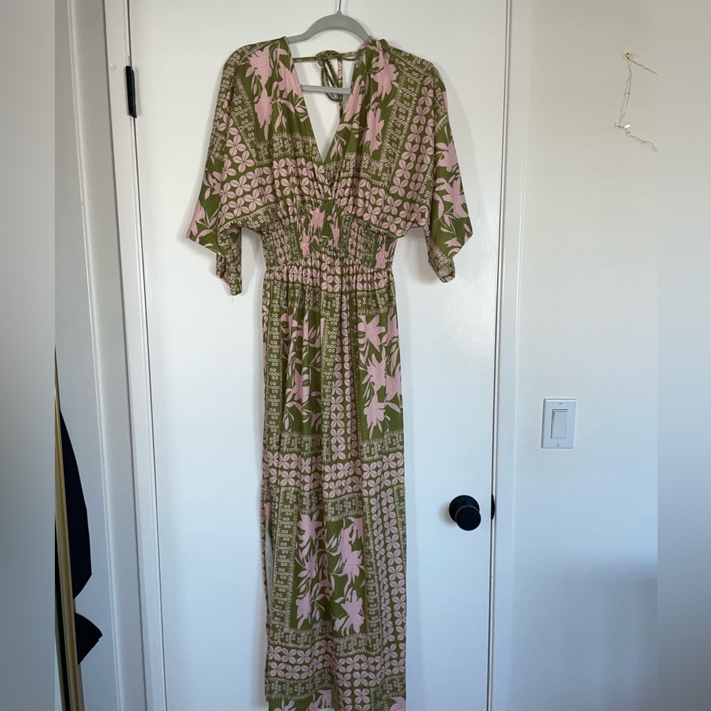 Gorgeous summer dress. unknown brand. Size large womens